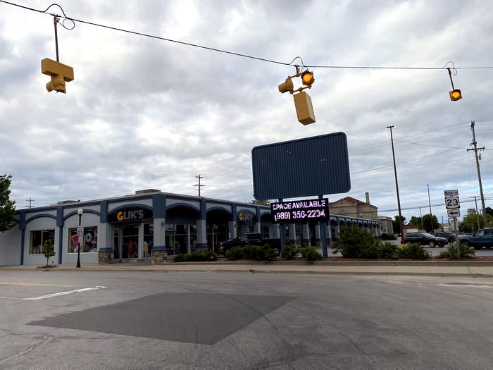 Alpena Shopping Center (Harborside Center) - June 17 2022 Photo (newer photo)